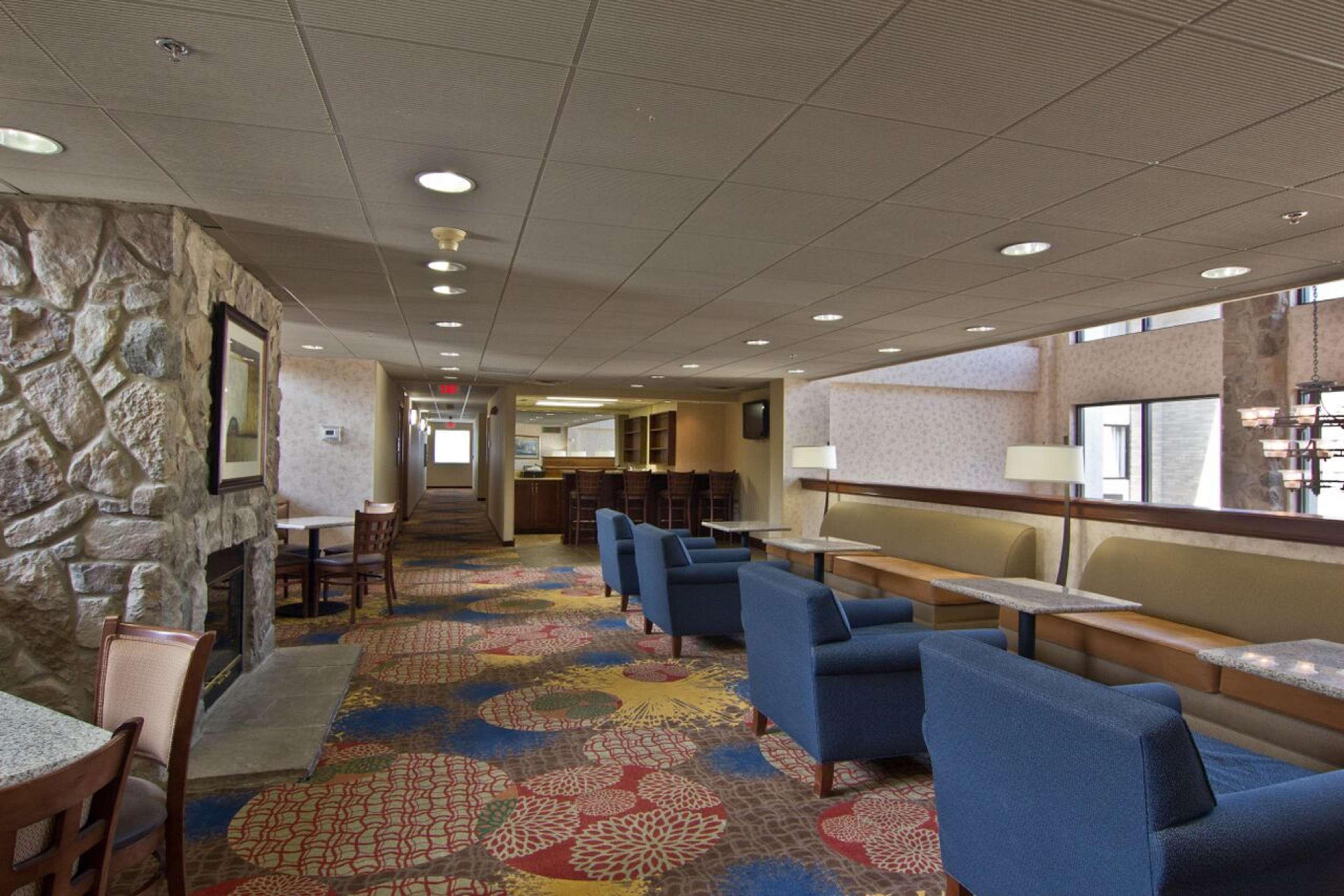 Hotel Hampton & 3*