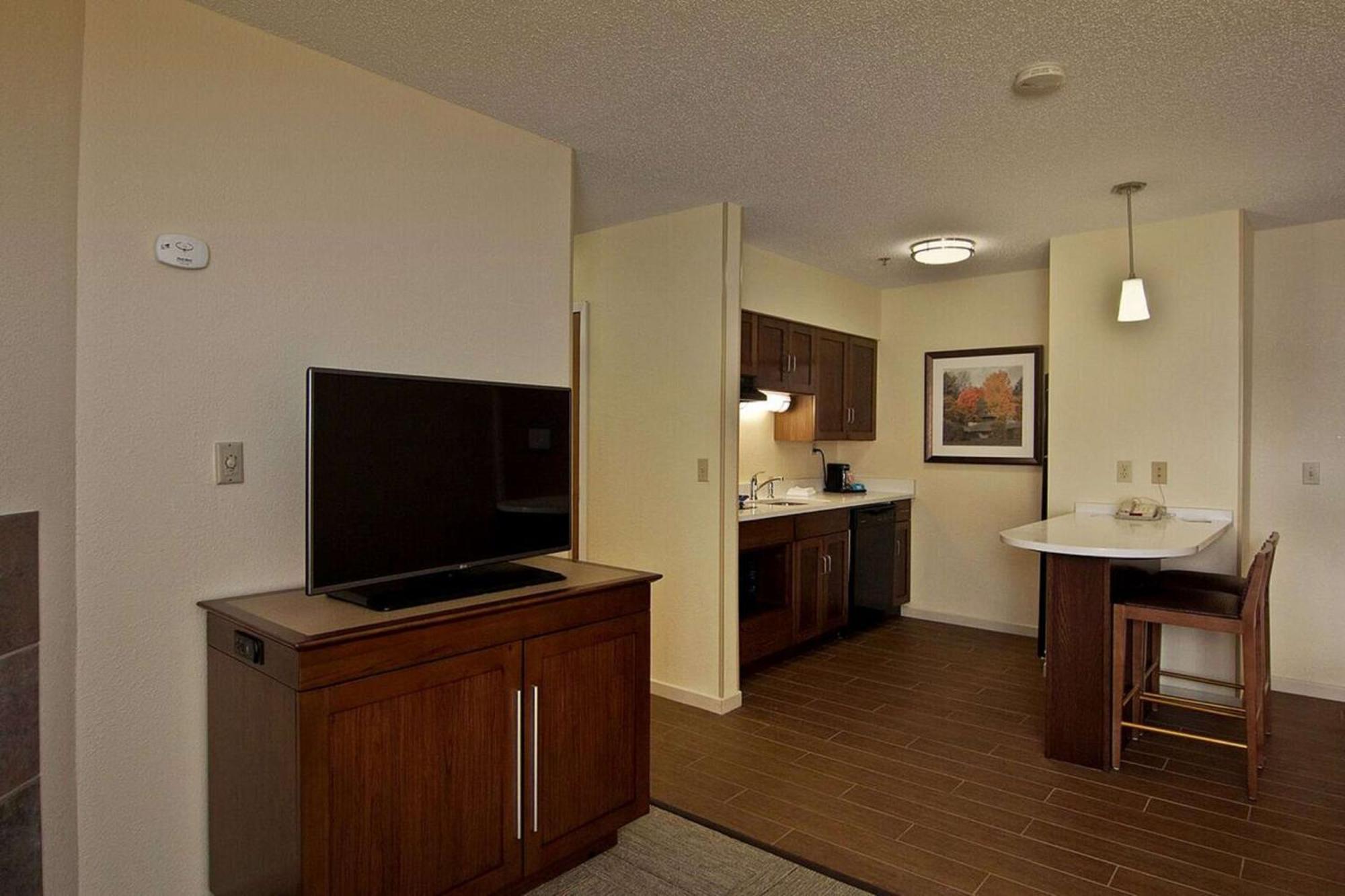 Hotel Hampton & 3*