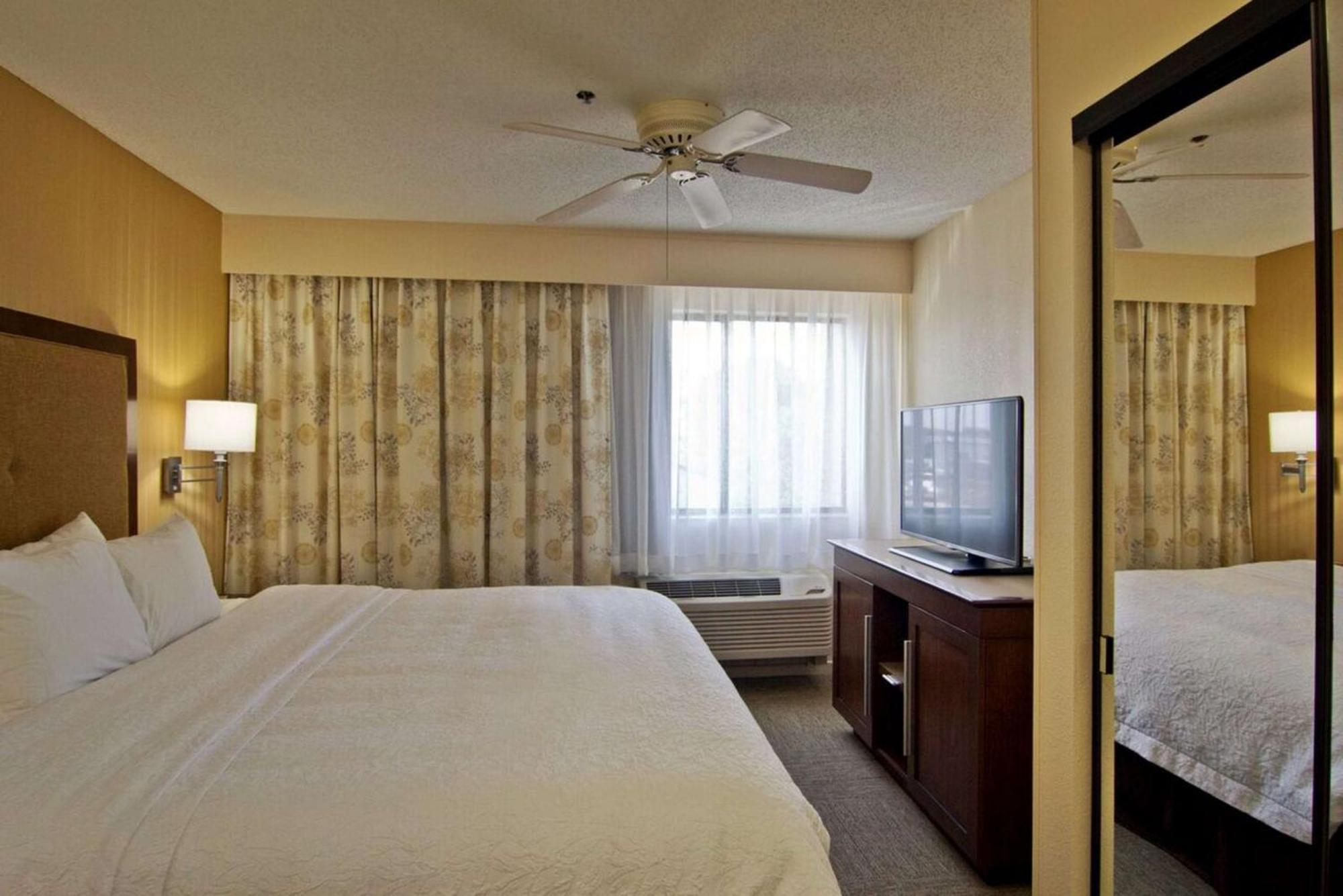 Hampton & 3* Chillicothe